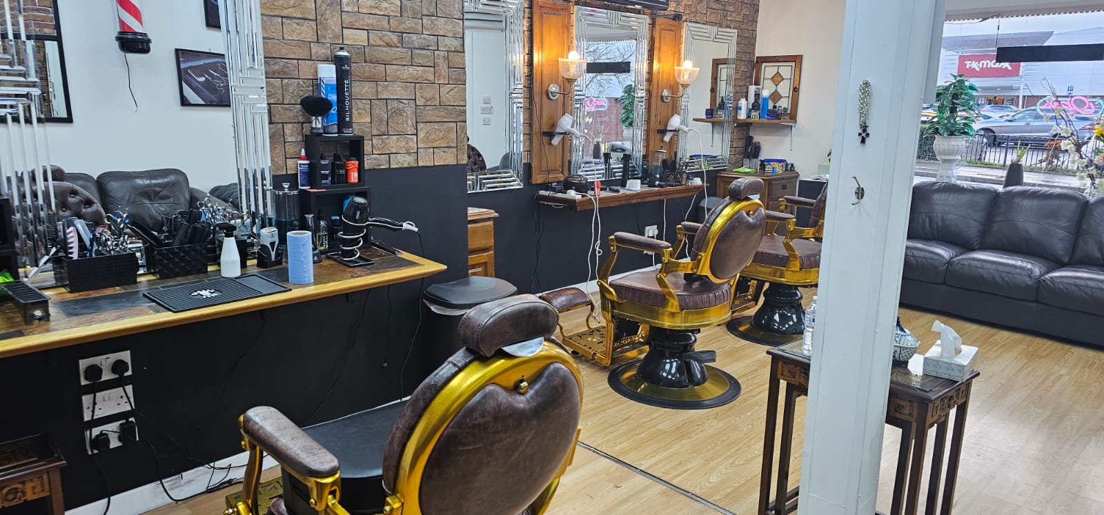 Santana Barber - Professional barber station